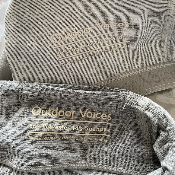 OUTDOOR VOICES Two-Tone Warmup Crop Leggings & Sports Bra SET - Picture 16 of 16